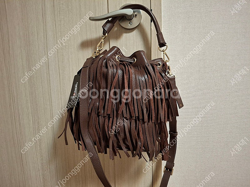 모르간 누벅 태슬백 브라운 새제품 반값택포 칼린 루이까...--1