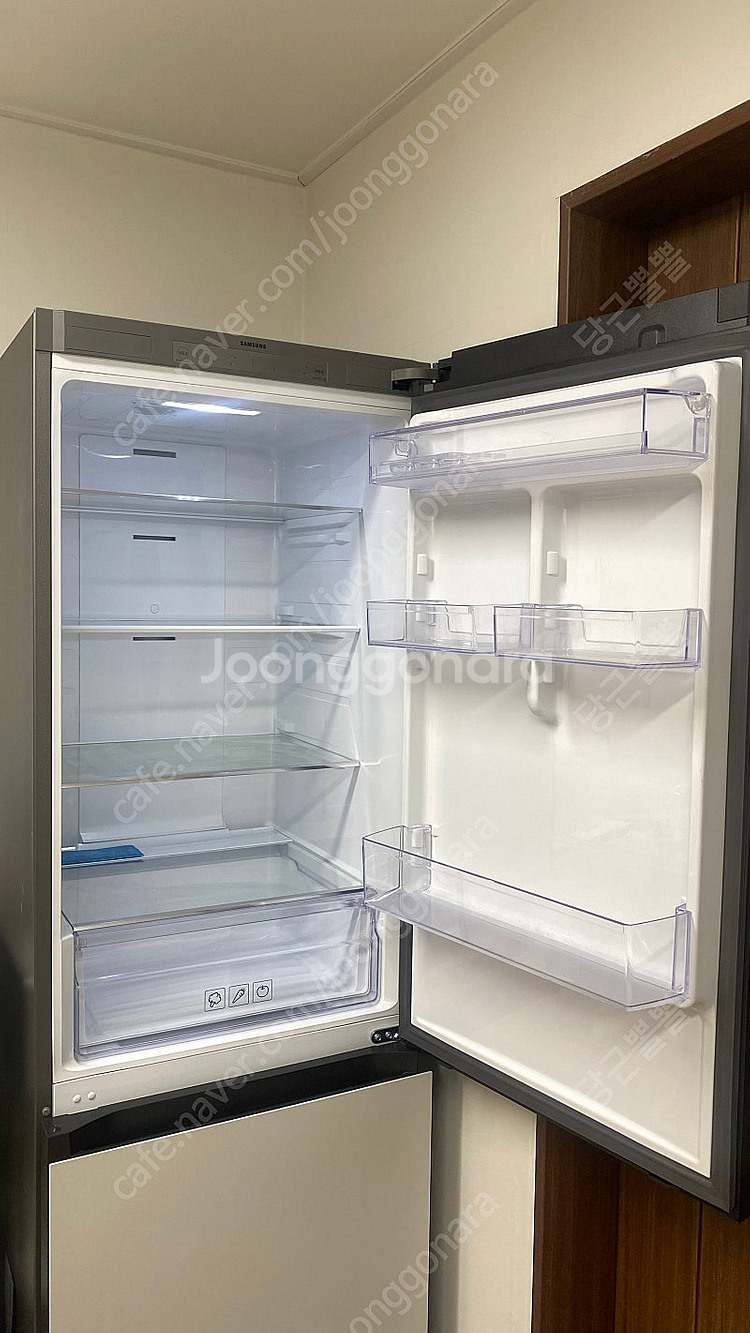 삼성 비스포크 냉장고 2도어 333L 코타 화이트--2