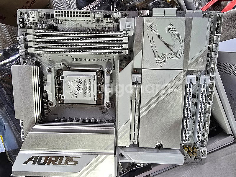 기가바이트 X870E AORUS PRO ICE (rev...--1
