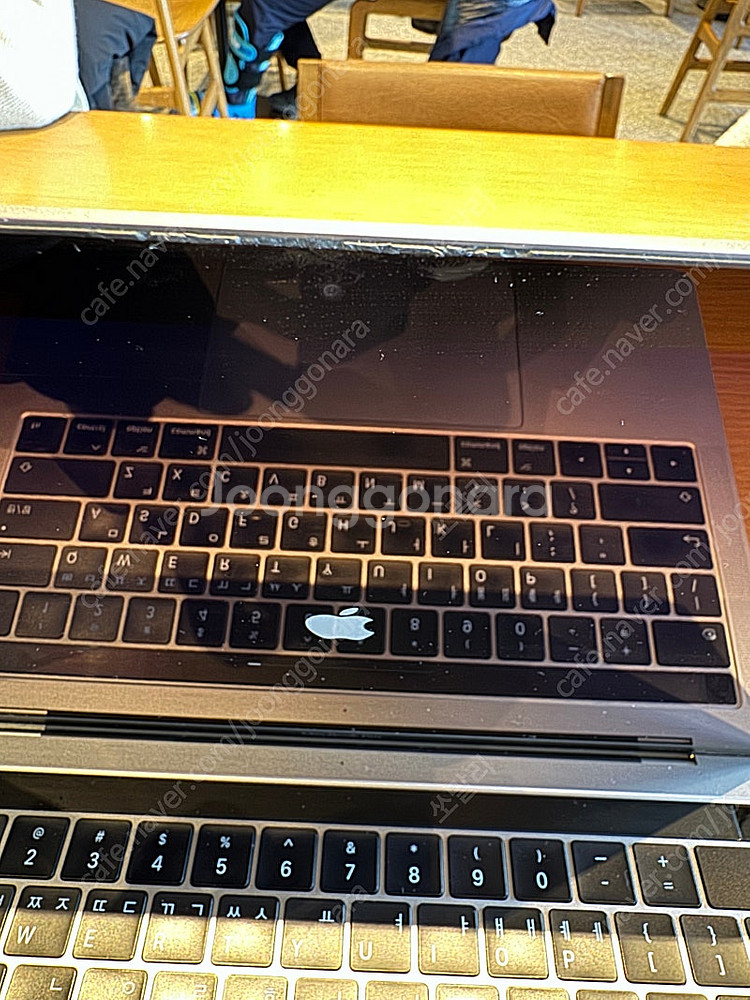 맥북프로 2017 고급(i7, 16GB, 1TB)--2