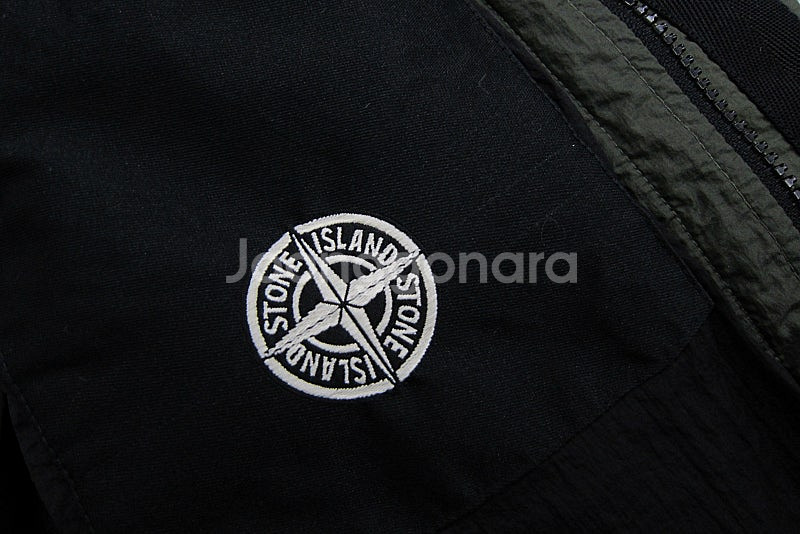 스톤아일랜드 다운 패딩 S 95사이즈--8