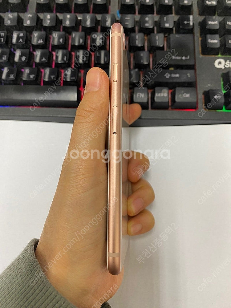 196632 아이폰8 로즈골드 SSS급 64GB 무잔상...--5