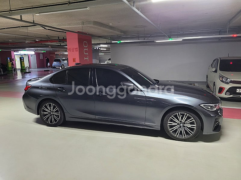 bmw 320i msp 미네랄그레이 22년식 28000키로 판매합니다--9