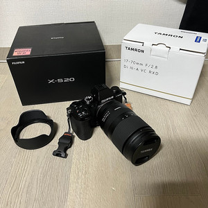 후지 x-s20, 탐론 17-70mm 판매 (두달됨)