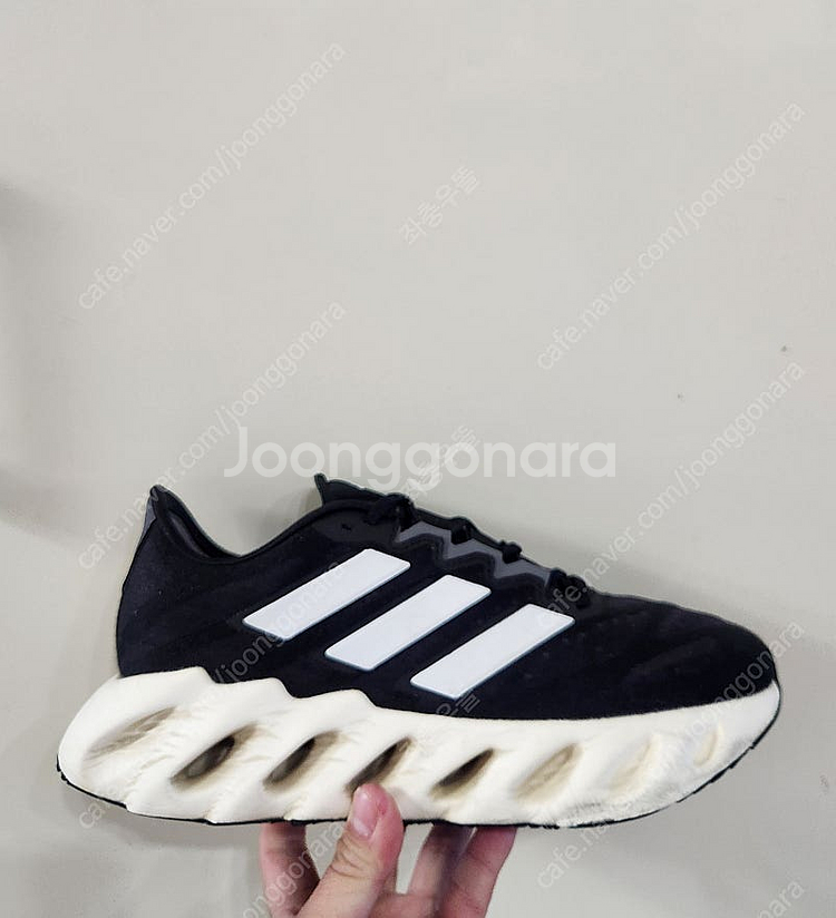 35500원 270size 아디다스 스위치 포워드FWD...--0
