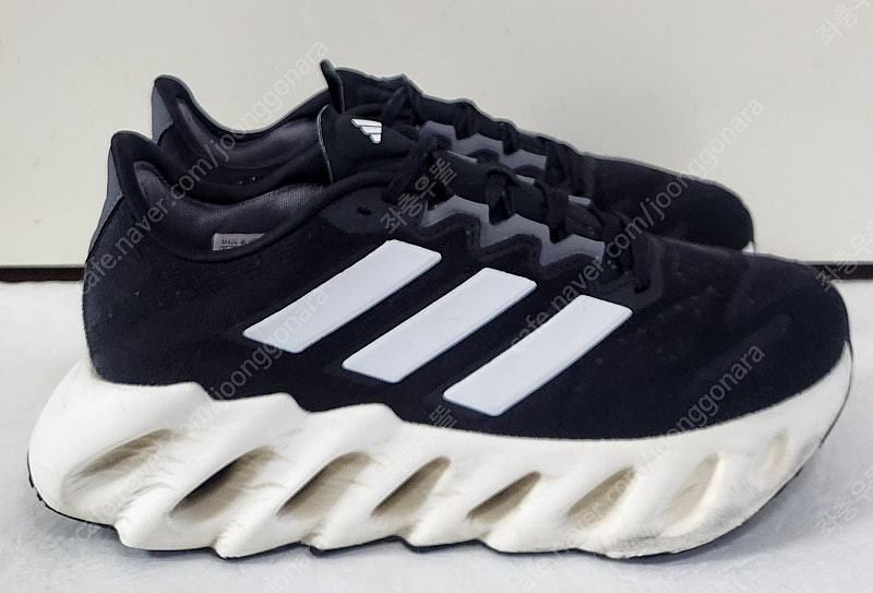 35500원 270size 아디다스 스위치 포워드FWD 코어블랙 매쉬 초경량 런닝화스니커즈단화--3