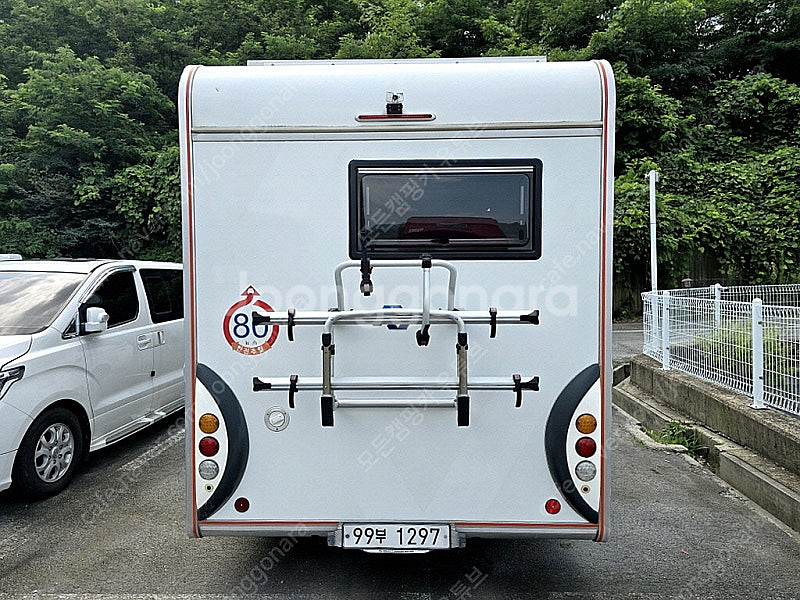 18년 에어밴6인승업무캠핑카(일체형,인산철+샤워실+벙커...--3