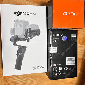 Sony A7CR + Sony 16-35GM2 + DJI RS 3 Mini(짐벌)