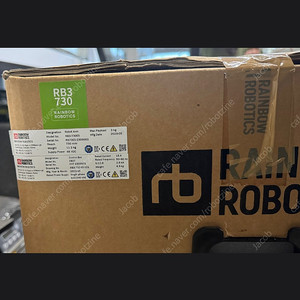 레인보우 협동로봇 Rb3-730 미개봉 신품 저렴하게 팝니다