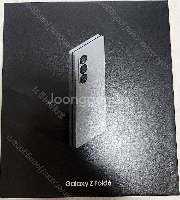 삼성 갤럭시Z폴드6 512기가 실버쉐도우 기스하나 없는...--0