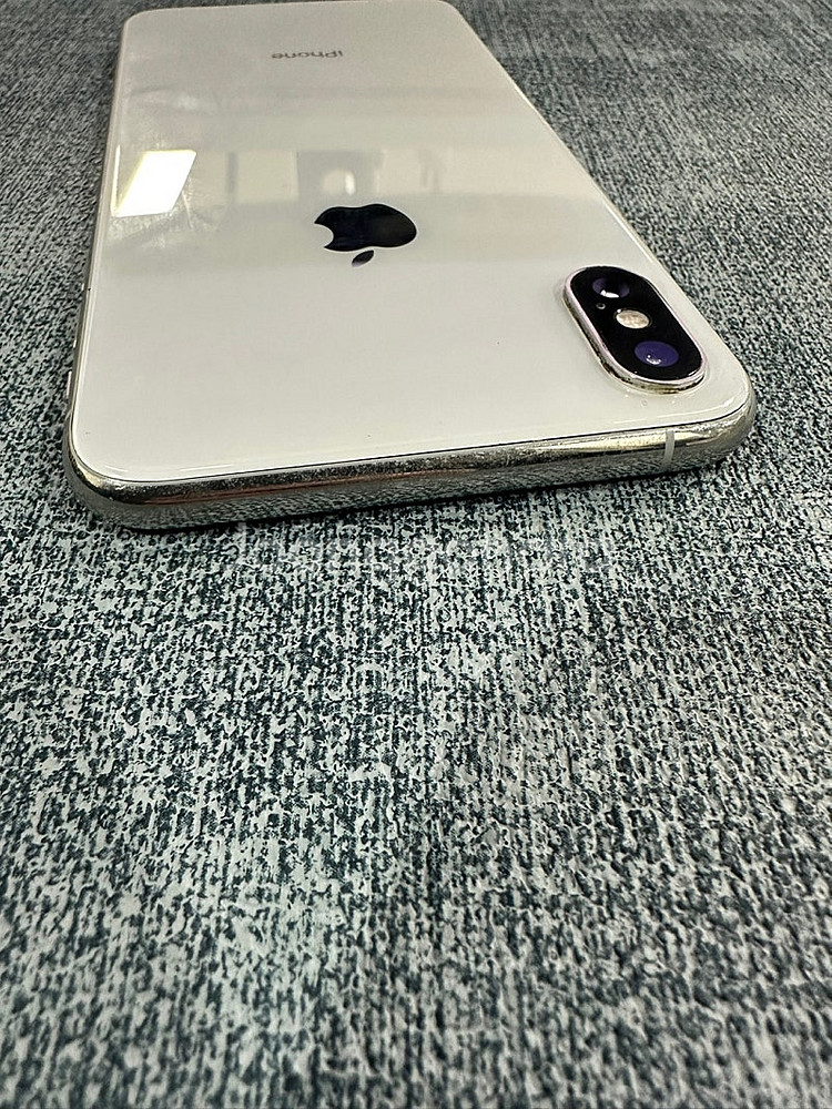 (A급) 아이폰XS MAX 256G 실버 배터리81% 깨끗한폰 35만원 판매해요--5