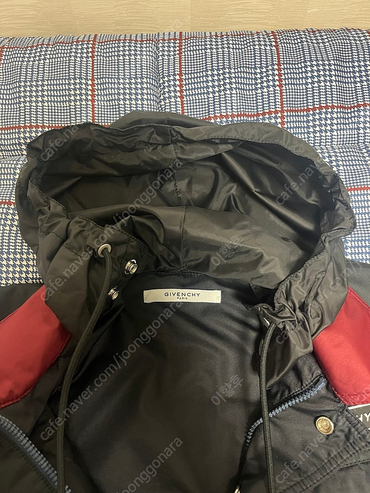 지방시 givency 블랙 후드 누빔 자켓 100사이즈 이미지