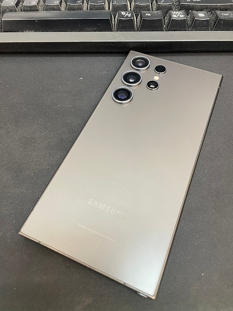 갤럭시S24울트라 블랙 512GB 무잔상 상태좋은 중고...--0