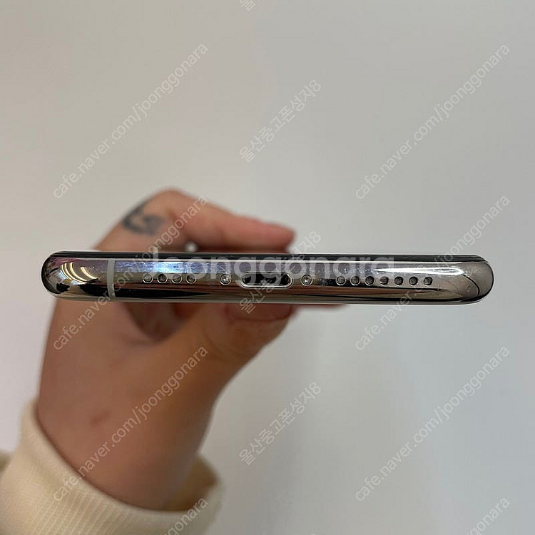 02580 아이폰11프로맥스 배터리성능 84% 실버 64GB 판매합니다 33만원 텔레그램OK--4