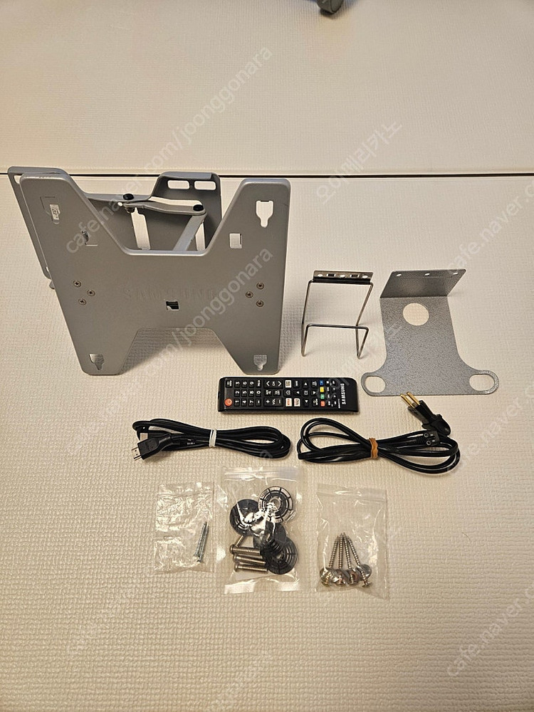 삼성 55인치 티비 스마트 UHD LED TV 벽걸이 스탠드 포함--4