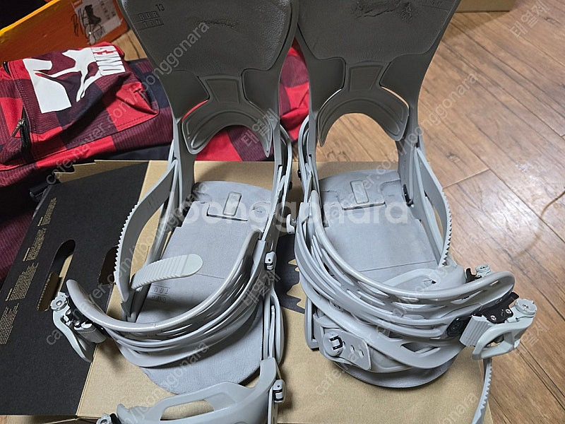 2324 써리투 32 라쉬드 270 그레이 2324 버튼 카르텔X M사이즈 그레이 팔아요--3