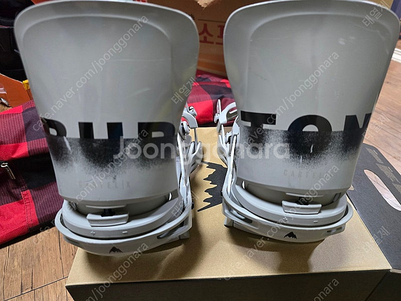 2324 써리투 32 라쉬드 270 그레이 2324 버튼 카르텔X M사이즈 그레이 팔아요--4