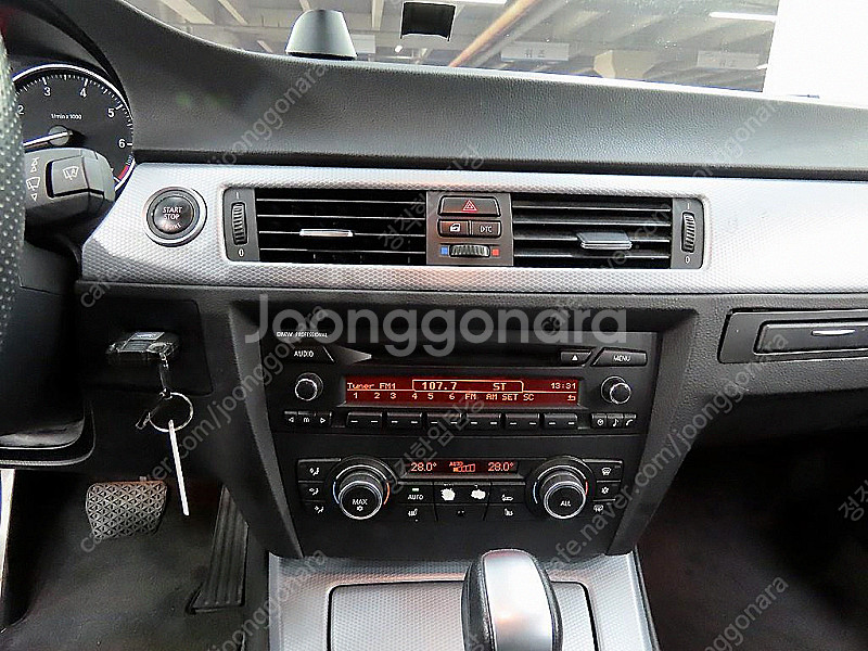 BMW 3시리즈 (E90) 320i 세단 M 스포츠 선착순 판매합니다 ★전액할부★저신용★--9