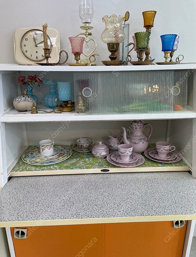 빈티지 레트로 수납장 키친장 빈티지가구 이미지