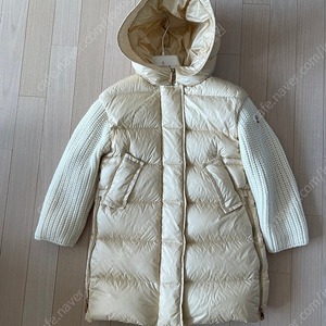 (정품)몽클레어(moncler) 롱 니트 패딩 카티페(Katife) 베이지 사이즈6y