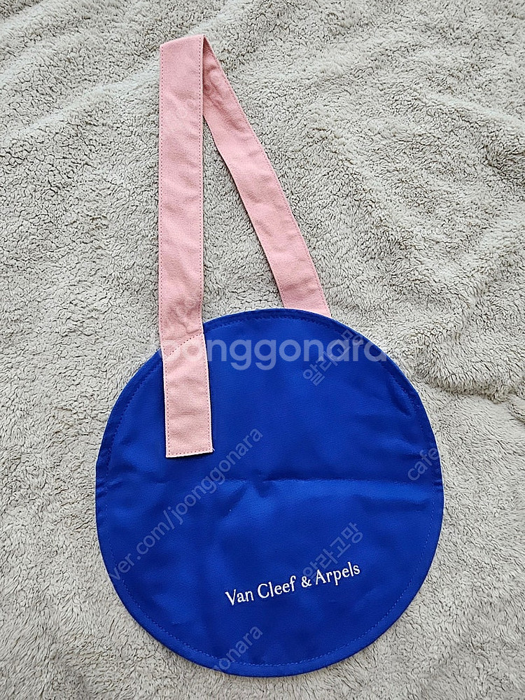 반클리프 아펠 원형 에코백 블루--0
