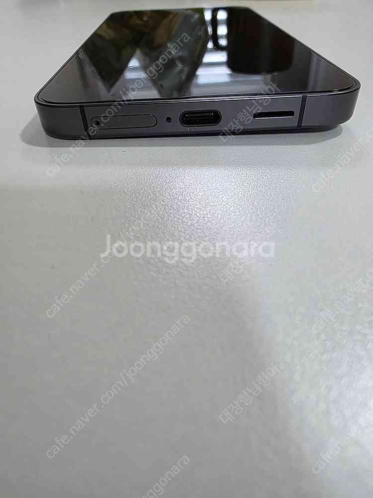 갤럭시 S24플러스 블랙 512gb 자급제 폰 팝니다....--2