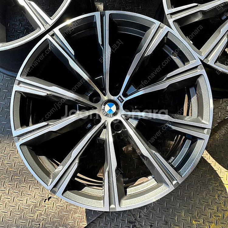 20인치 BMW X5 740M 정품 순정휠 1대분--4