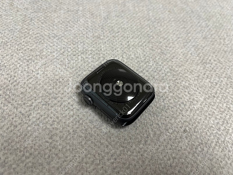 애플워치 SE 44mm 1세대 판매합니다--1