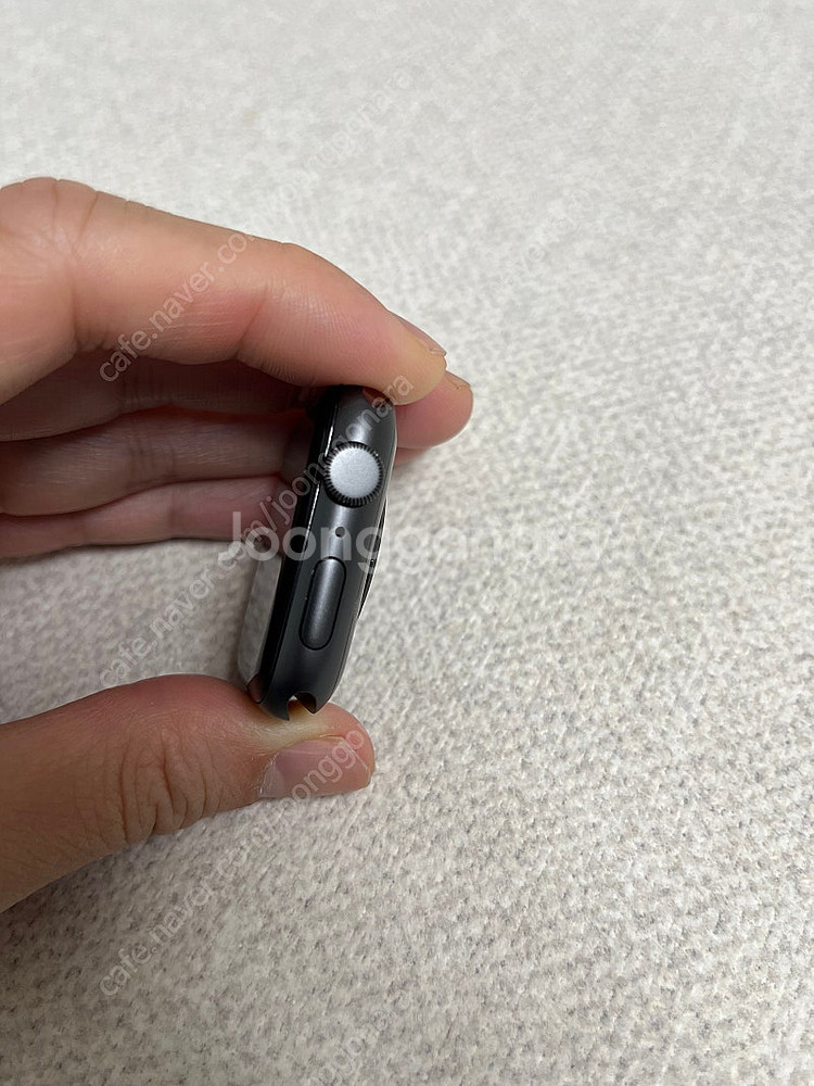 애플워치 SE 44mm 1세대 판매합니다--4
