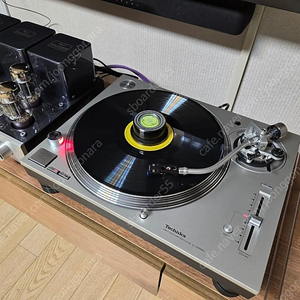 테크닉스 SL-1200 MK7 턴테이블