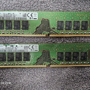 삼성 데스크탑 컴퓨터 램 DDR4 PC4-2400T 16GB 2개 판매합니다.