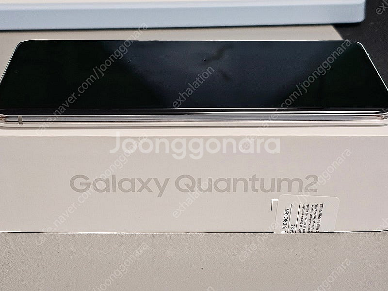 삼성 갤럭시 퀀텀2 화이트 SM-A826S--5