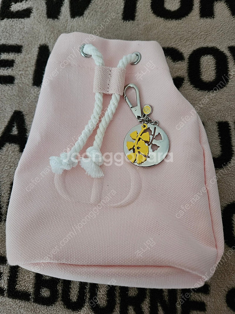 디올 뷰티 키링 파우치--1