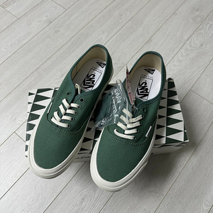 [18만]반스 필그림 어센틱 us6.5 245 판매합니다. vans x pilgrim authentic