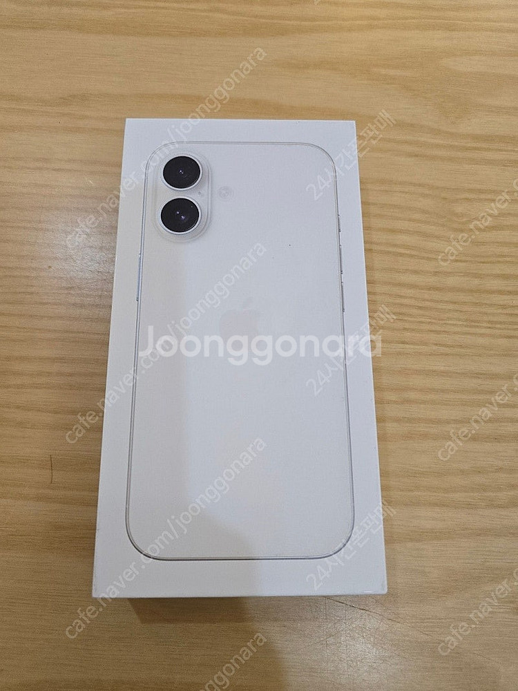 아이폰16화이트128gb 자급제미개봉판매합니다--0