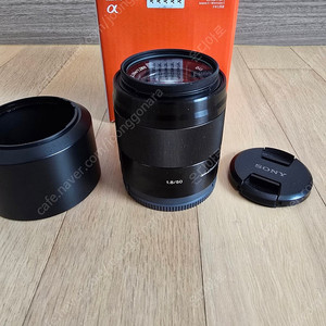 소니 sel50f18 (여친렌즈) , sel18200le 판매