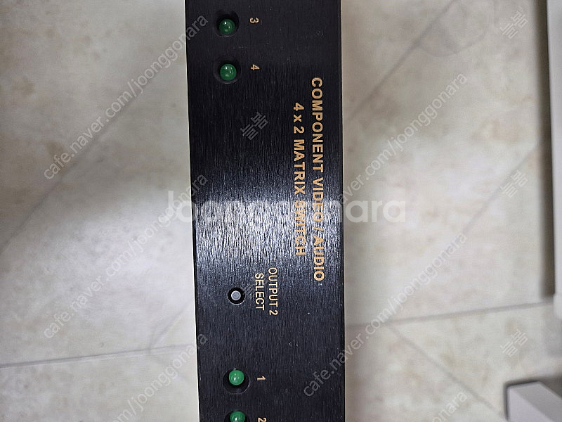 컴포넌트 셀렉터 매트릭스 4x2 팝니다.--5