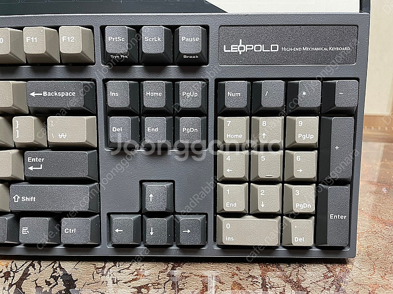 레오폴드 FC900R PD 그라파이트 화이트 풀배열 기계식 유선 키보드 갈축 포항 직거래 또는 택배 판매--4