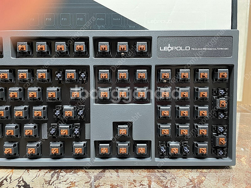 레오폴드 FC900R PD 그라파이트 화이트 풀배열 기계식 유선 키보드 갈축 포항 직거래 또는 택배 판매--8