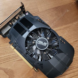 아수스 asus GTX1050 2GB 그래픽카드 팝니다.(택포함가)