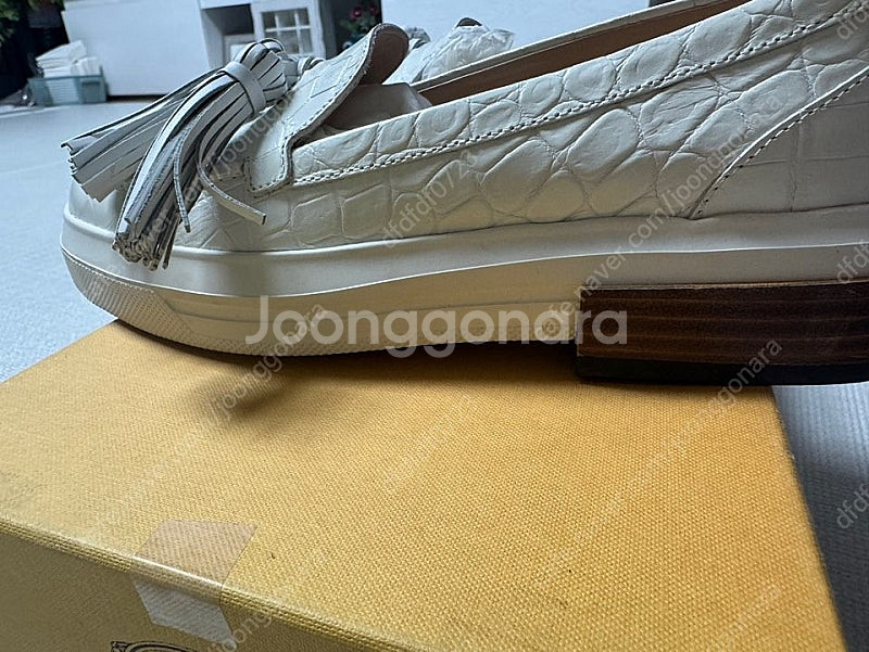 TOD'S 토즈 여성 로퍼 245 판매합니다--2
