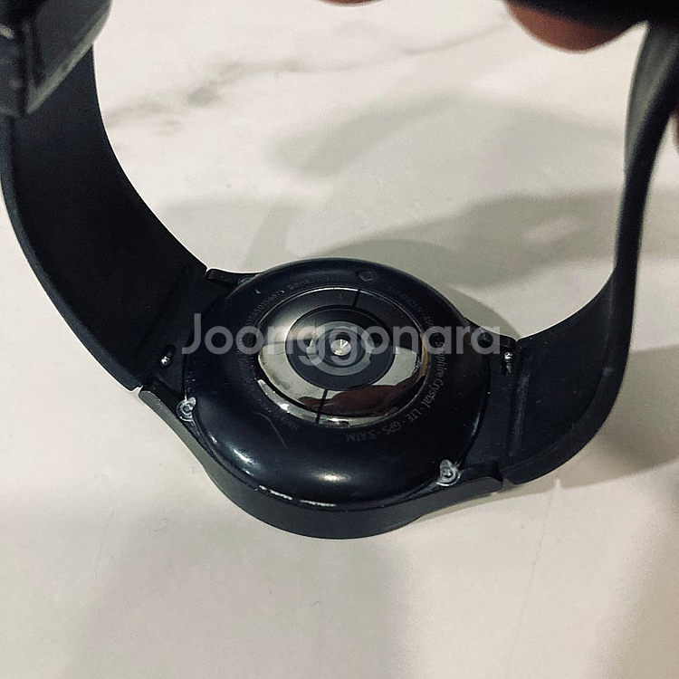 갤럭시 워치5프로 블랙 45MM 케이블포함 8만원 판매...--4