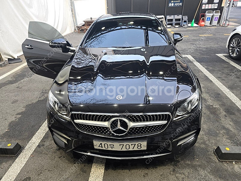2019.8월 무사고 벤츠 e220d 쿠페 검정색팜--0