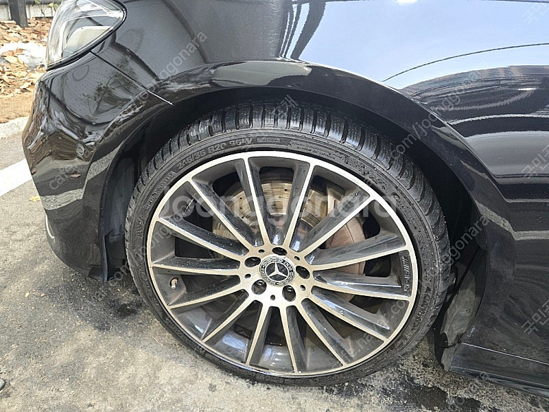 2019.8월 무사고 벤츠 e220d 쿠페 검정색팜--3