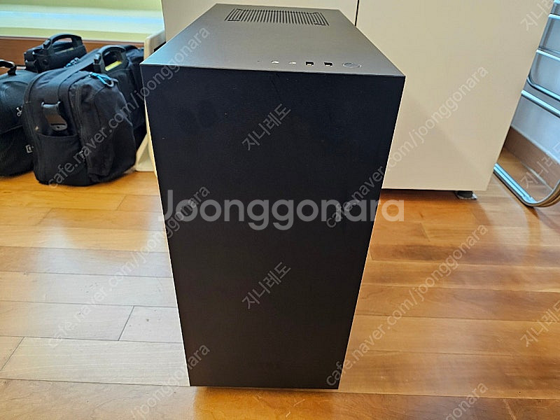 pc 케이스 NZXT H500 블랙--2