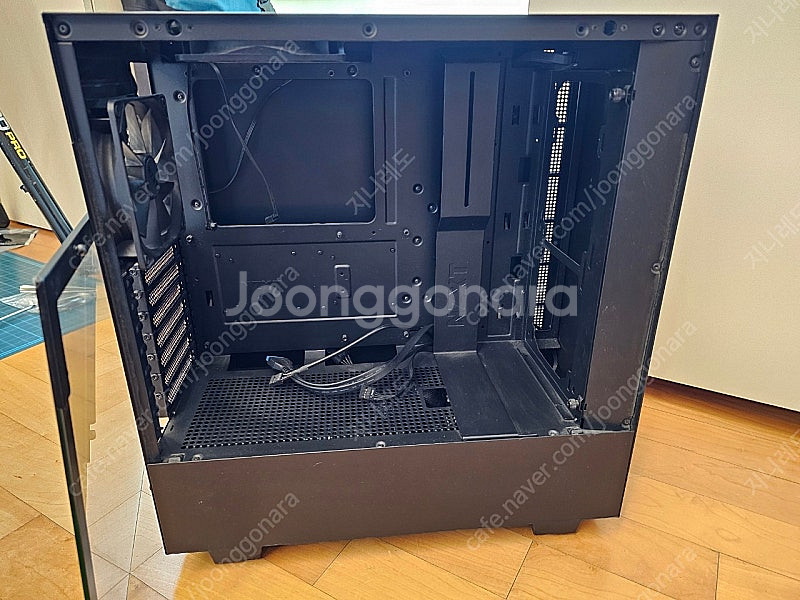 pc 케이스 NZXT H500 블랙--4