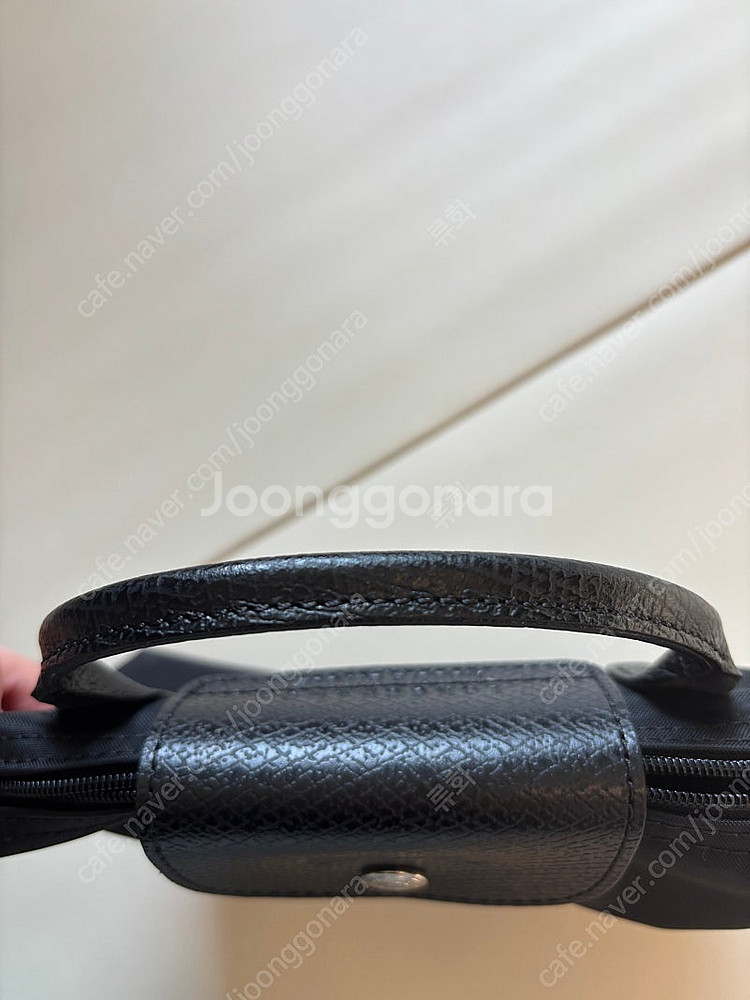 롱샴 르플리아쥬 그린핸들 파우치(블랙)--3