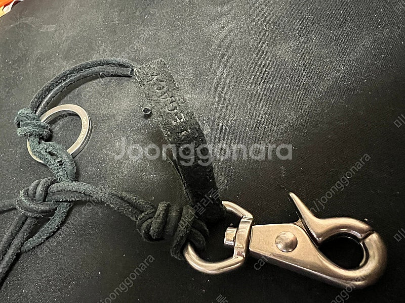 아워레가시 라돈 키체인 블랙 팝니다.--2