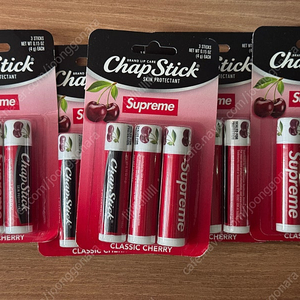 슈프림 챕스틱 레드 (3개입) Supreme Chapstick Red (3 Pack) 슈프림 립밤 미개봉 새상품