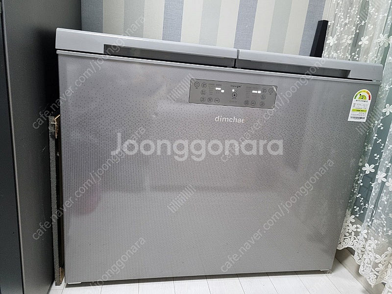 딤채 김치냉장고 (통8개) 200L / 상태좋아요--4